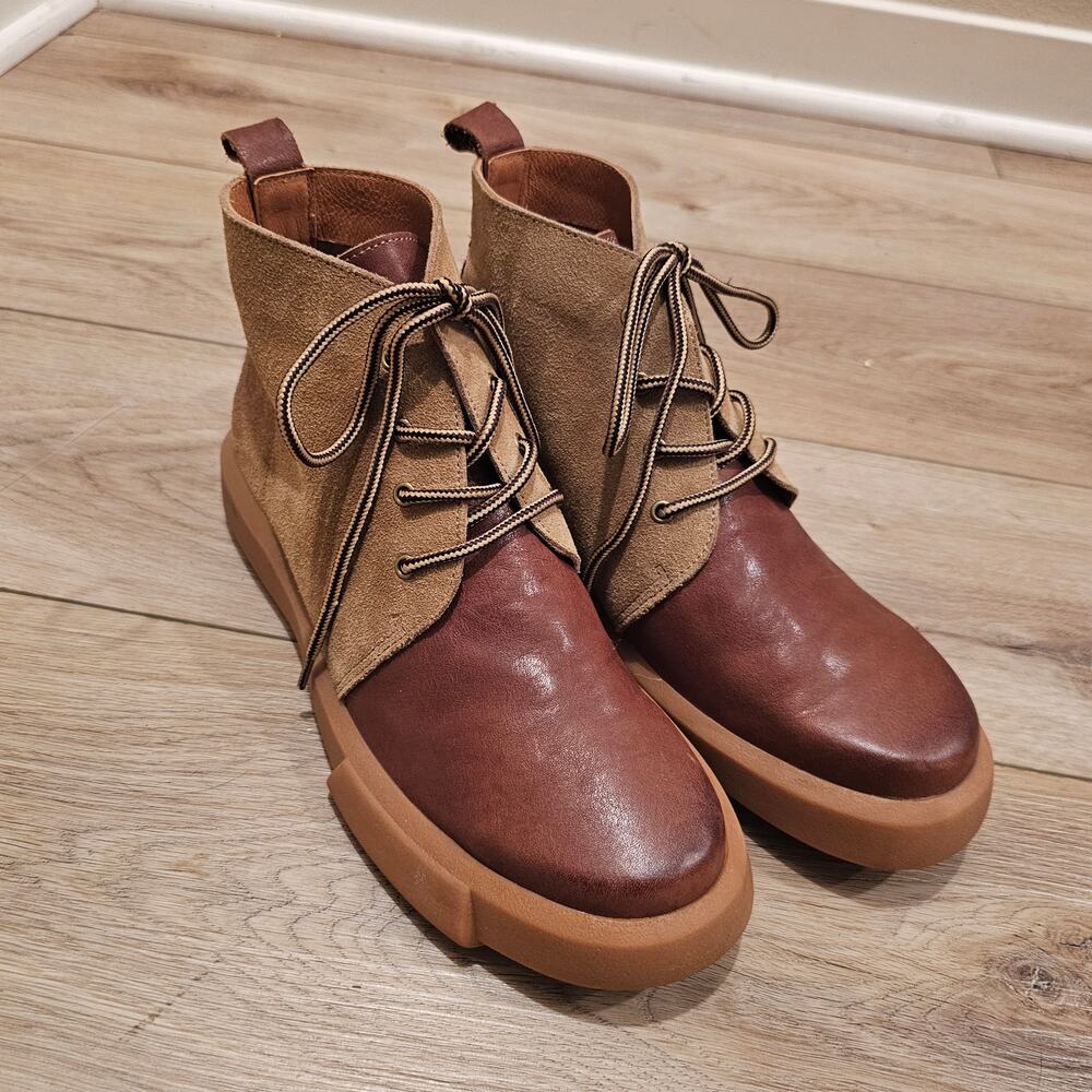 Dwarves Women's Handmade Vegetable Tan Leather and Suede Ankle Boots 
Size 40-41